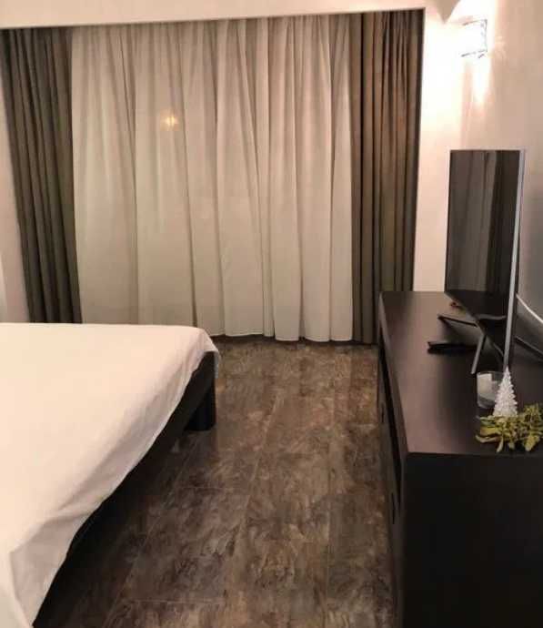 Дава се под наем Двустаен апартамент в Пловдив, Център - 58 кв.м за 306 € - Снимка #1