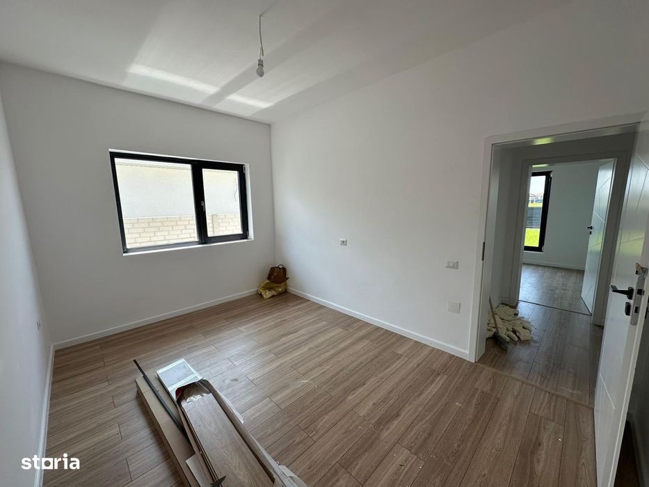 Casa 4 camere: pompa caldura / panouri fotovoltaice / tripan - Teghes