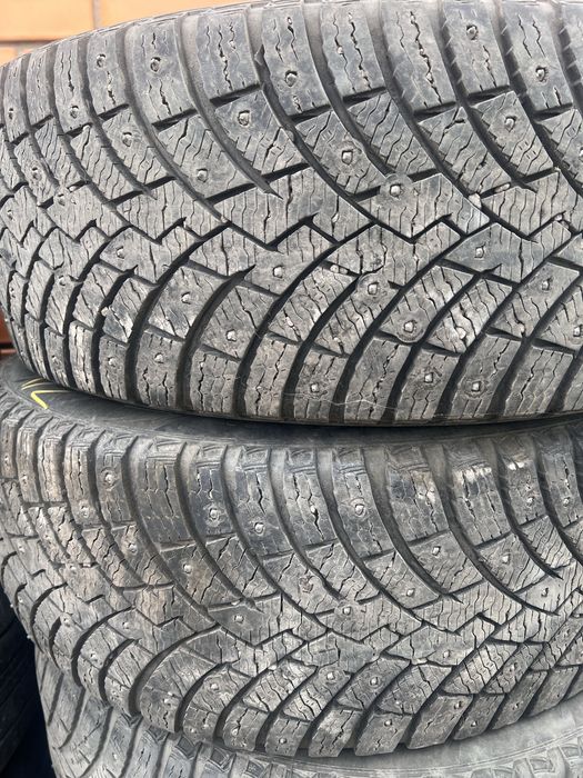 Шины PIRELLI 235/55/19 2 шт