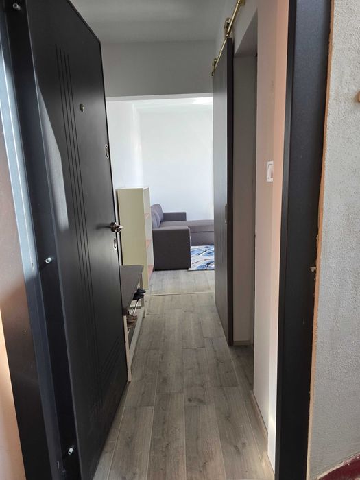 Vand apartament două camere