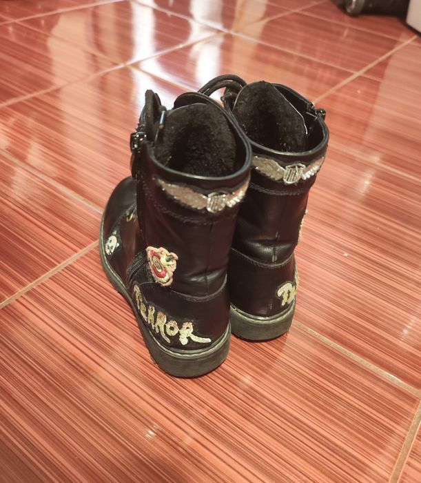 Bocanci negri CCC, pt fete