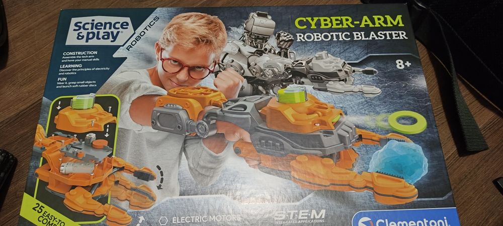 CLEMENTONI Кибер ръка с роботизиран бластер SCIENCE PLAY