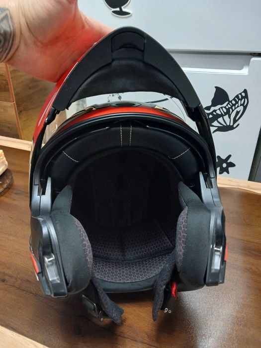 Продам фирменный оригинал из старых партий шлем