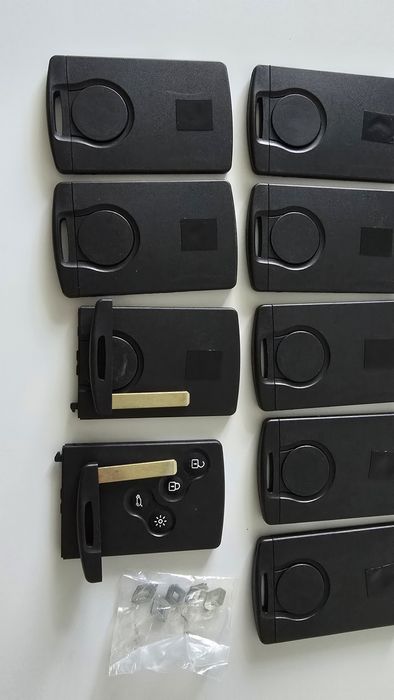 Cheie cartela Renault 4 butoane