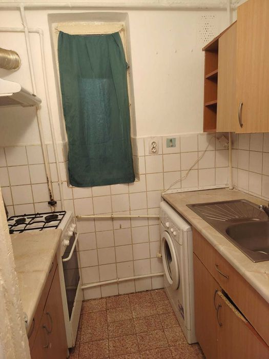 Închiriez apartament