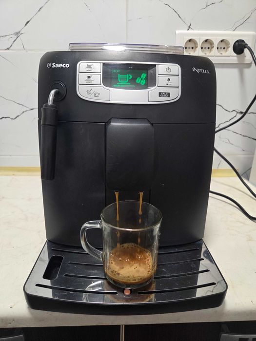 Espressor Automat Saeco Intelia HD8751 Aparat cu Cafea Boabe Saeco
