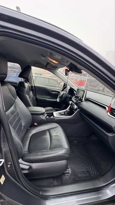 Toyota Rav 4 benzina  Detin Carte Service