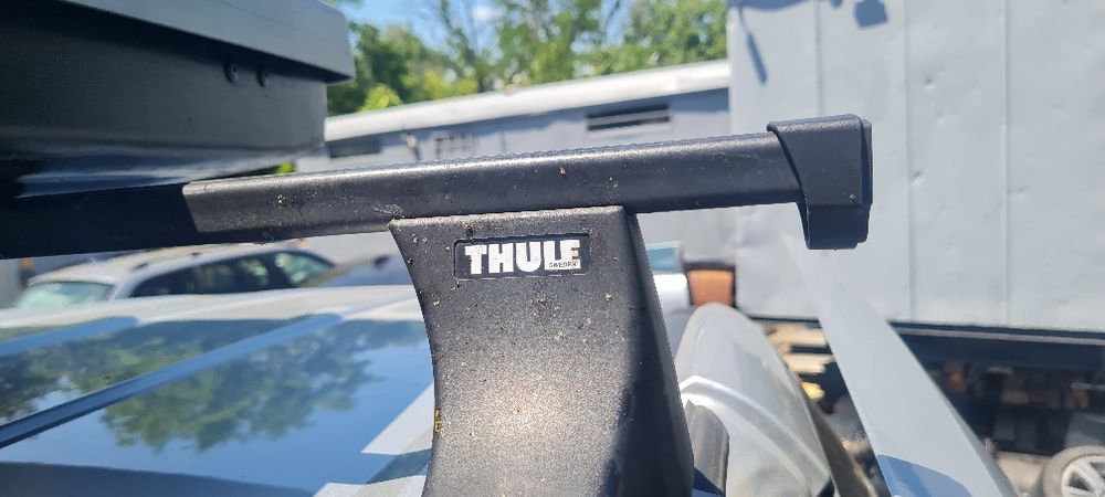 Багажник - Релси Thule за Chrysler Вояджър