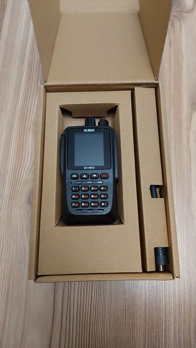 Transceiver Dual Band DMR Alinco DJ--MD5 XEG