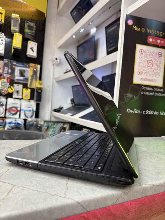 Ноутбук Packard Bell ENTE11HC