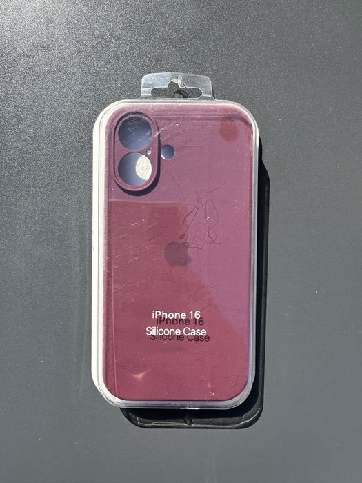Husa iPhone 16 visiniu
