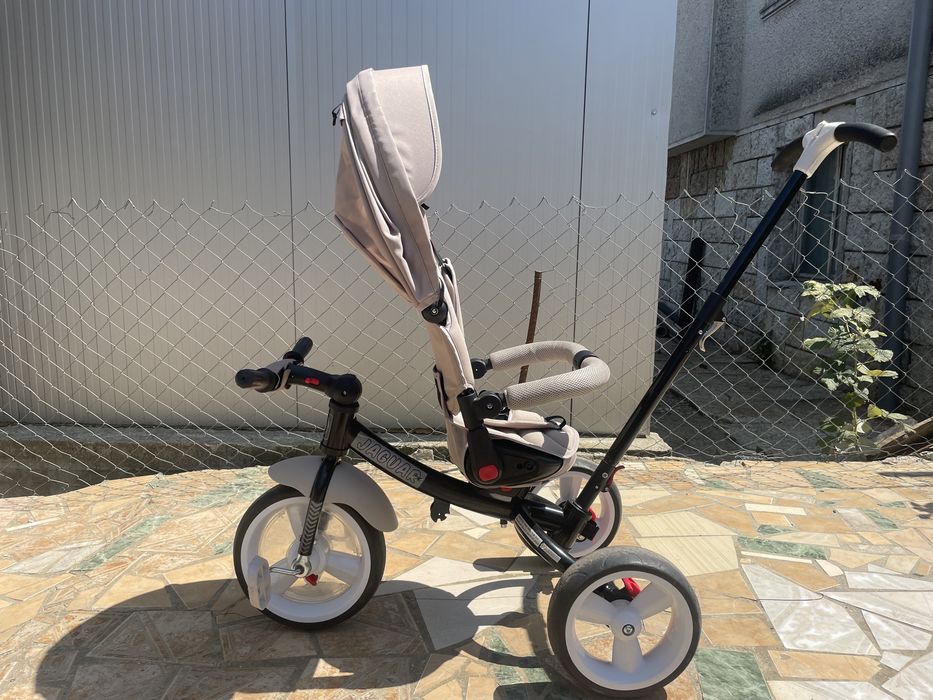 Триколка Lorelli - Jaguar, с въздушни гуми, Ivory