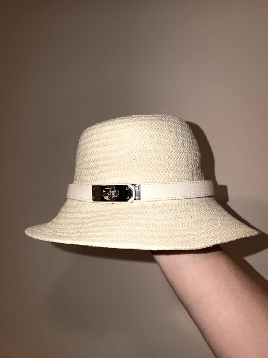 Дамска шапка Hermes