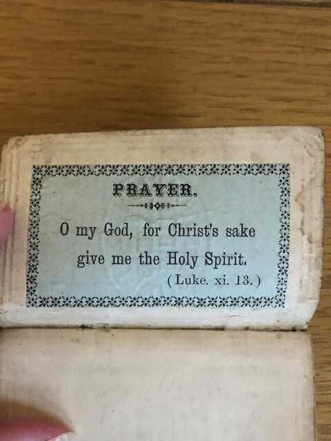 Biblia / Biblie buzunar veche , 1869 , in limba engleza, 10 X 6.5 CM