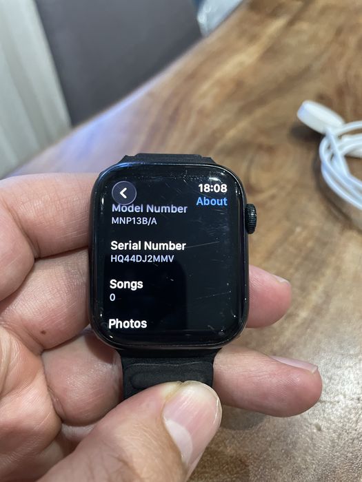 Apple watch 8 45mm GPS