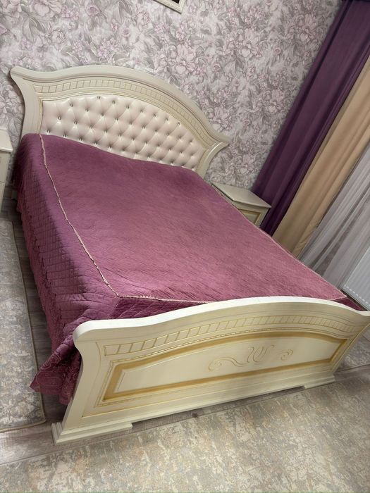 Спальный гарнитур