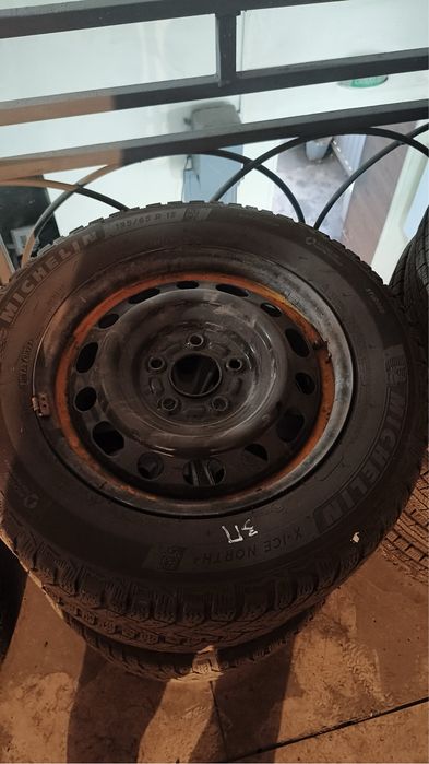 Продам резину с дисками 5*114.3