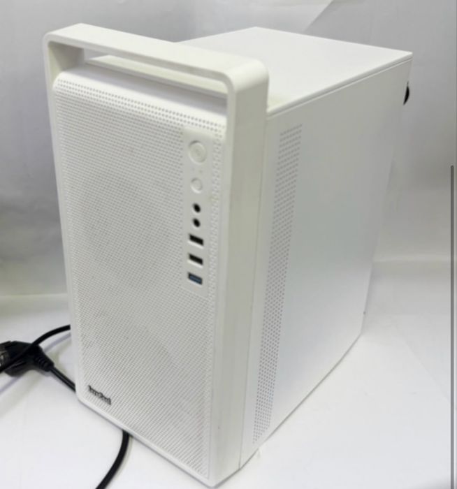 Процессор: Intel Core i3-10105F