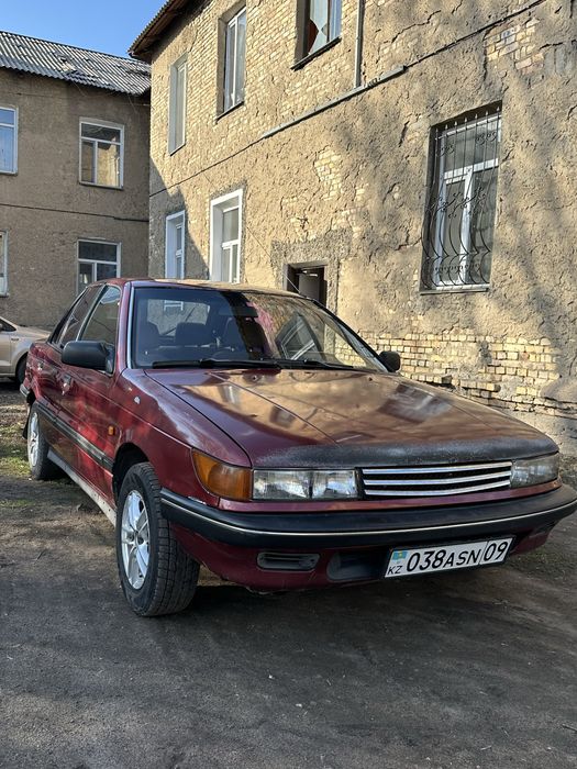 Mitsubishi Lancer 1992г 1.5