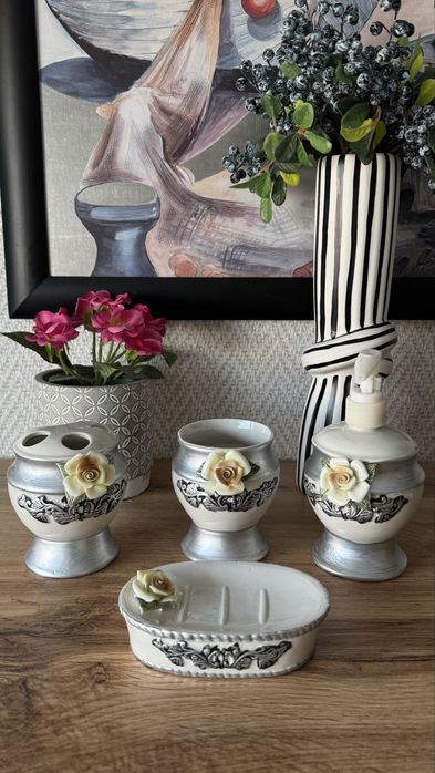 Керамичен сет за баня