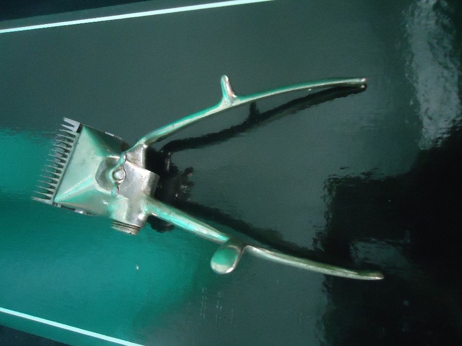 Машинка СССР для стрижки волос Парикмахерская - сталь прочная Рабочая