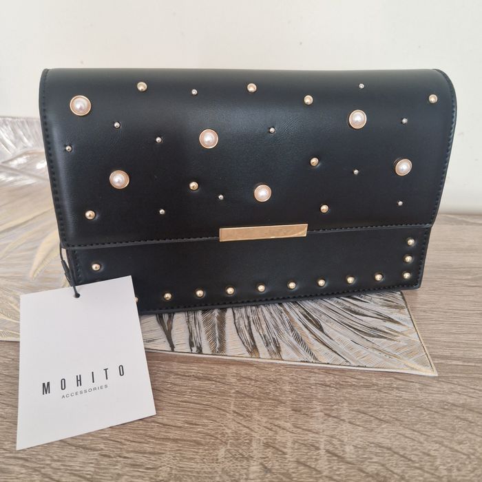 Дамска чанта на MOHITO