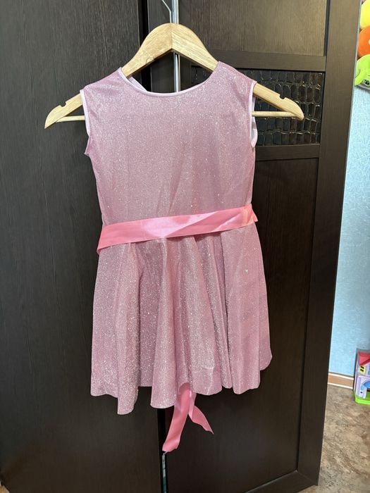 Платье для девочки нарядное