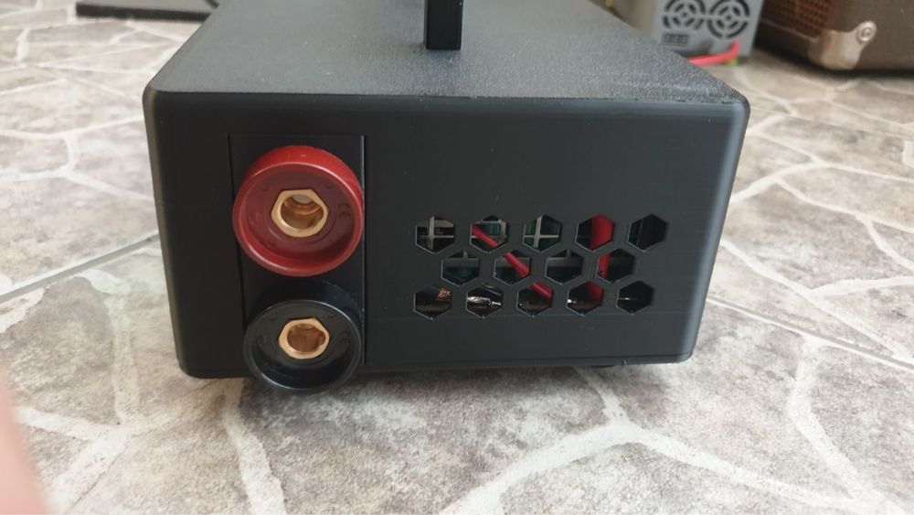 Поддържащо захранване за автосервиз 1200W / до 14.5v