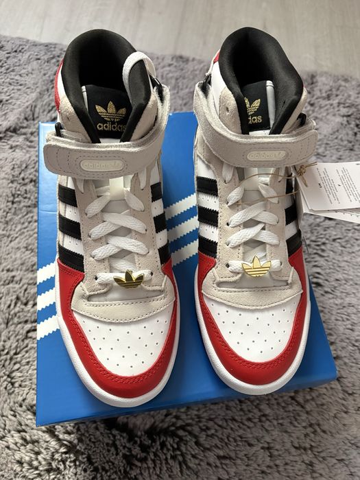 Sneakersi noi Adidas 38 2/3