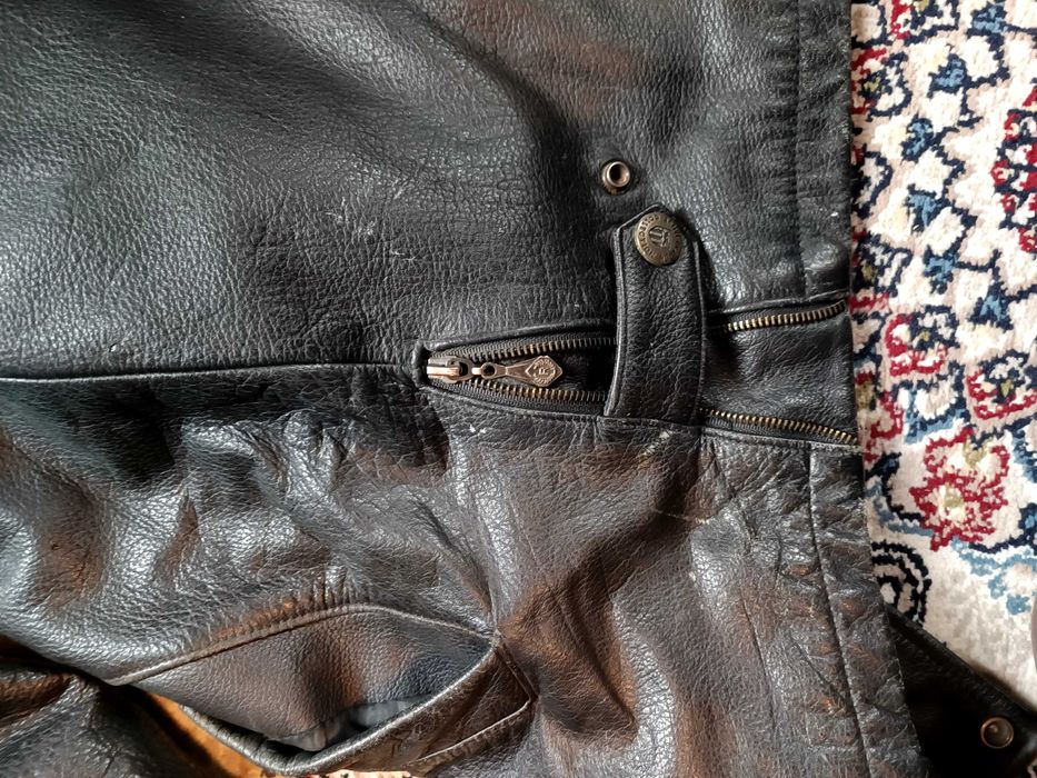 Мужская кожаная куртка