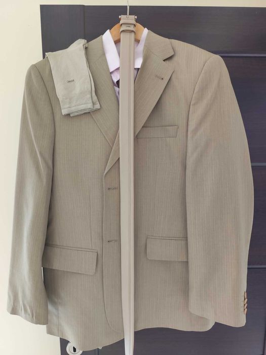 Летен костюм, почти нов