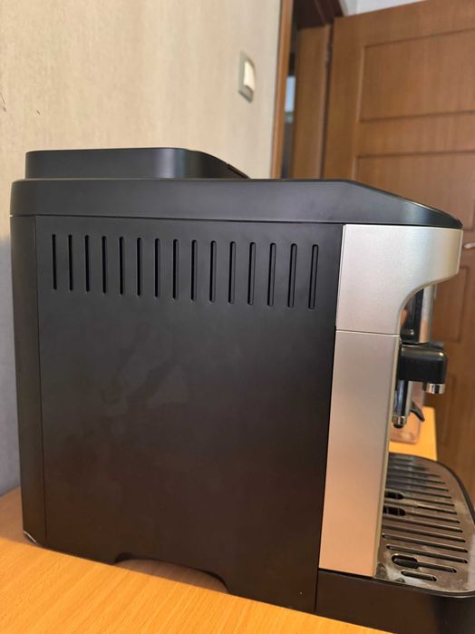 Кафеавтомат Delonghi Magnifica Evo