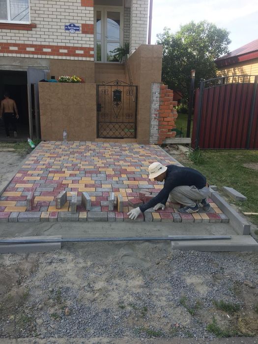 Универсальный строительный бригада