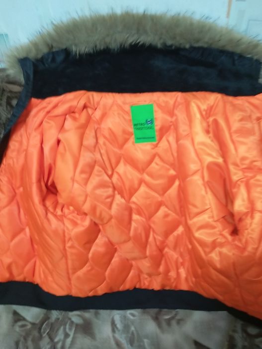 Продам куртку бомбер