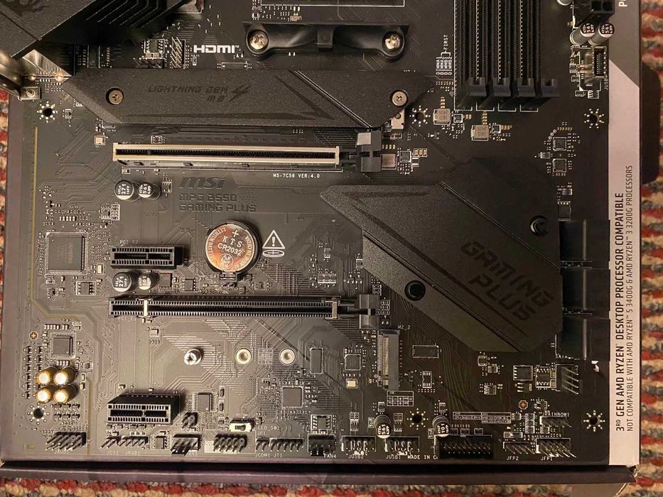 MSI MPG B550 GAMING PLUS + RYZEN 5 5600G (4.4GHz), 65W, AM4