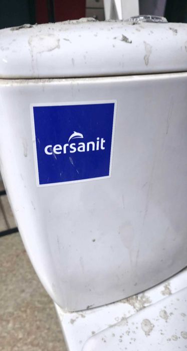 Продам унитаз, в хорошем состоянии