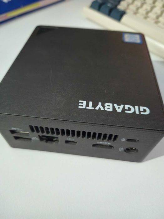 Gigabyte GB-BKi3HA-7100