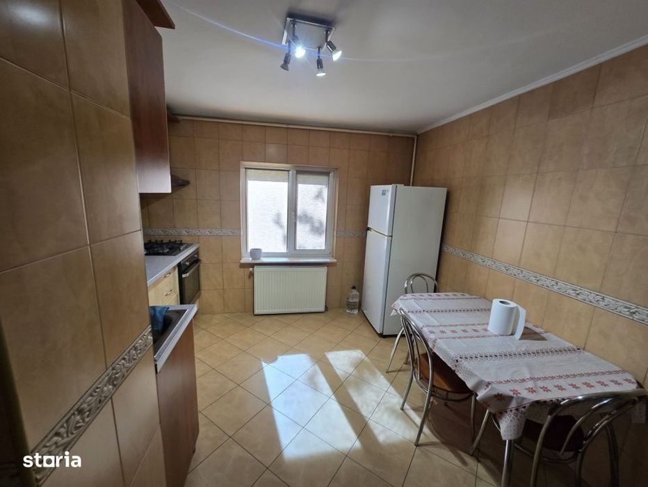 Apartamnt 3 camere Semicentral, PS-uri,  etaj 1