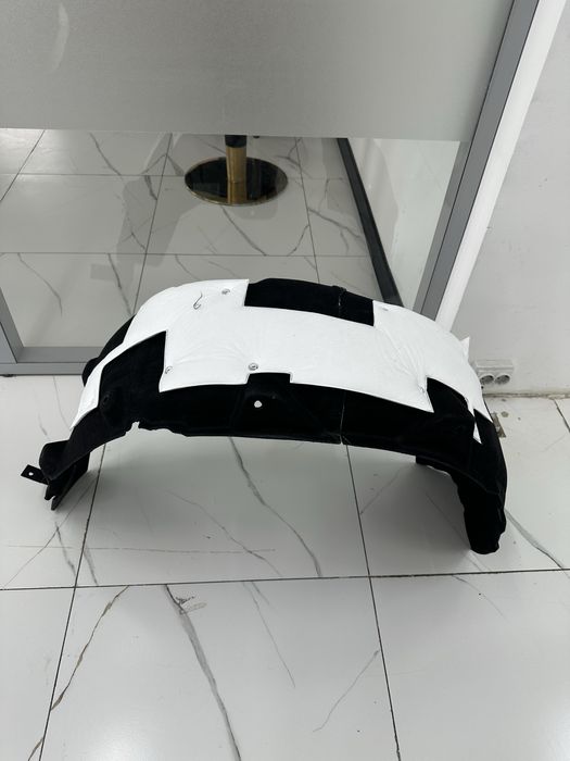 Geely Monjaro подкрыльник