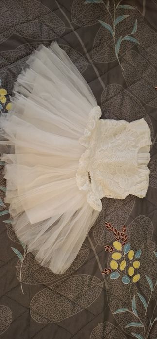 Рокля детска бяла