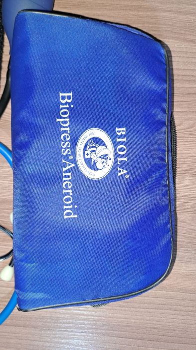 Тонометр и стетоскоп