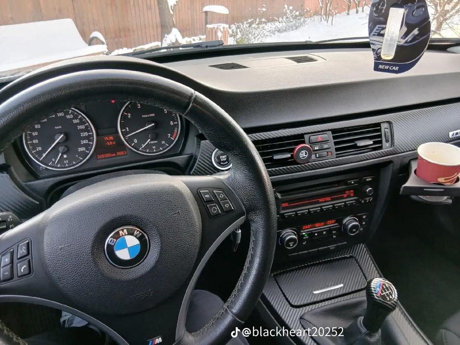 BMW E90 2.0 benzina an 2011 EURO 5