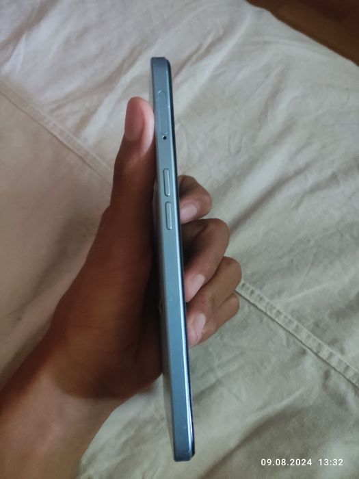 Oppo a57s, чехол в подарок