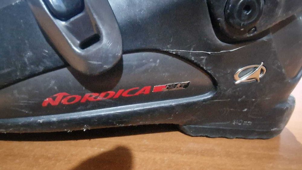 Горнолыжные ботинки 41