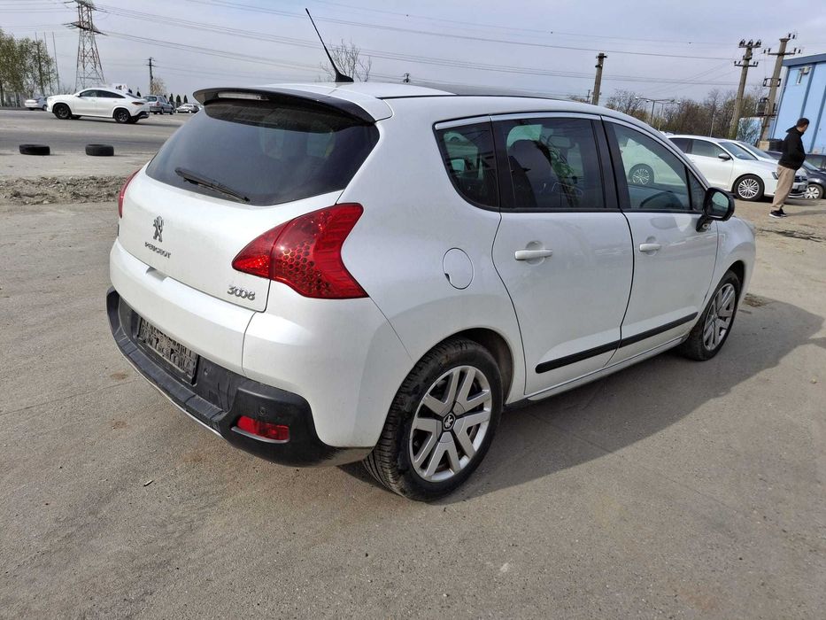 Dezmembrez Peugeot 3008 Hybrid 4x4 2.0 HDI RHC 200 cai an 2012