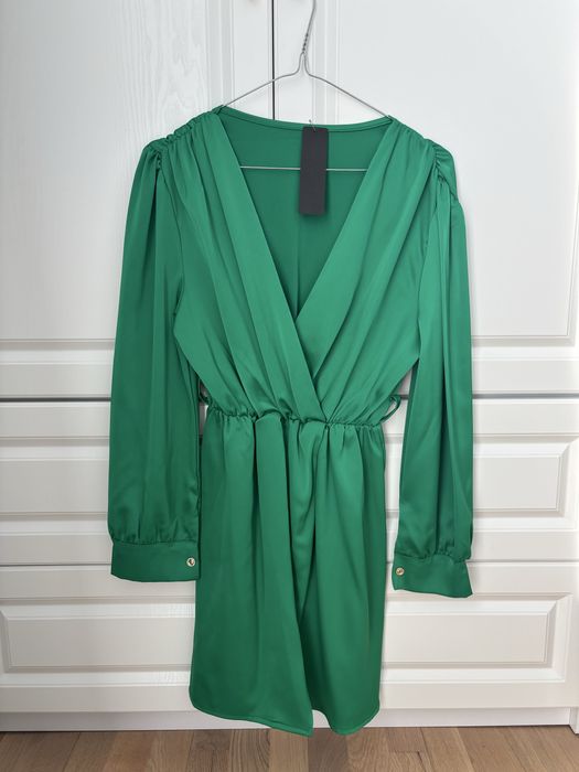 Rochie verde satin, noua, marimea S-M