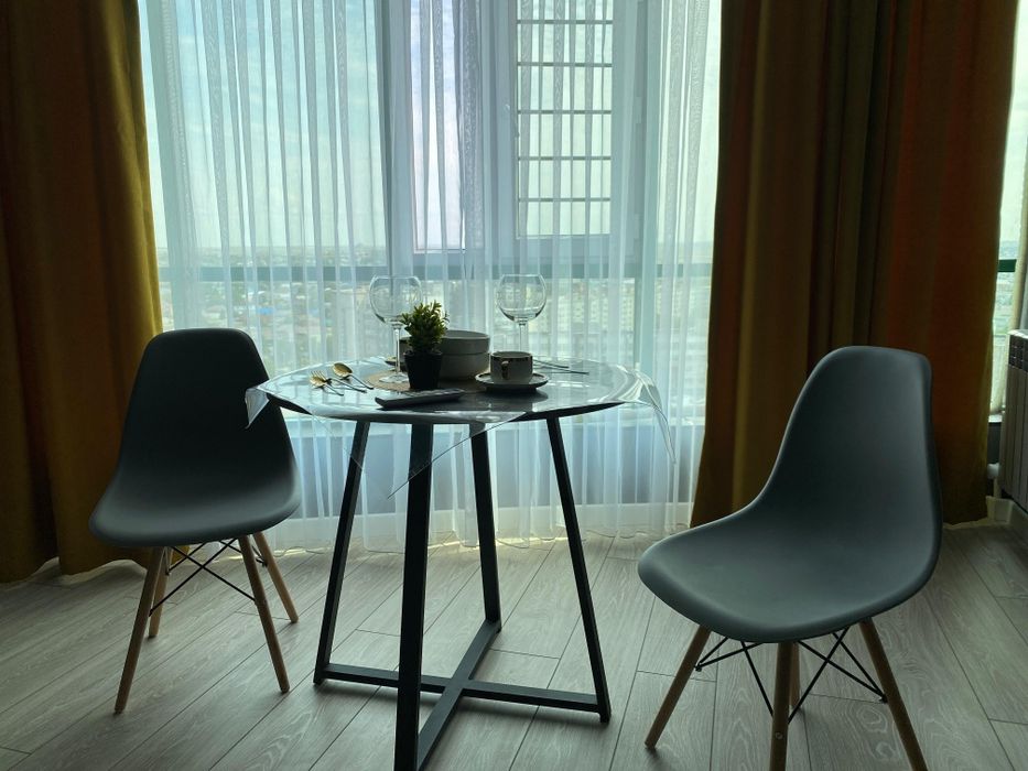 Сдам посуточно 1 к кв Центр