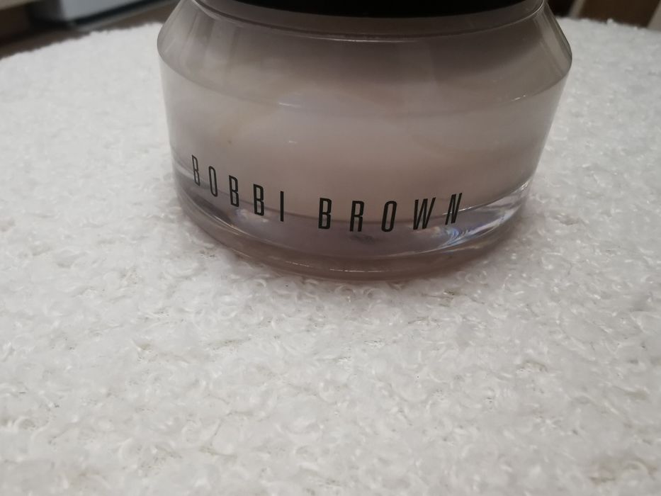 BOBBI BROWN Vitamin Enriched Face Base