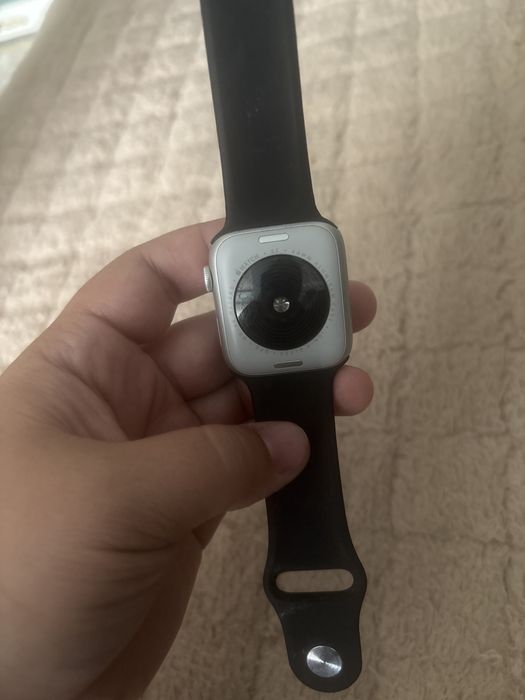 Продам  часы apple 44 mm
