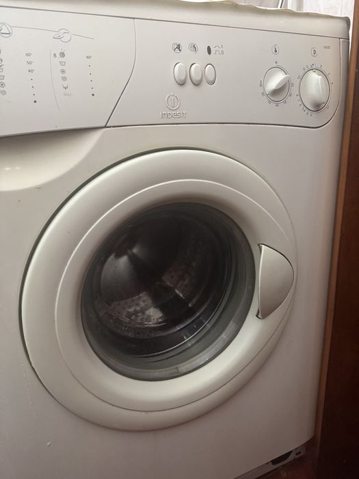 Автомат Indesit стиральная машина